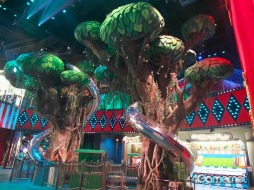 画像ギャラリー No.040のサムネイル画像 / 屋内型テーマパークにプールにカジノに豪華客室……。セガサミーが経営に参画する統合型リゾート「パラダイスシティ」で非日常を満喫してきた