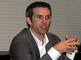 画像集#002のサムネイル/2009年版は「パフォーマンスに影響が出ないソフト」に。セキュリティソフト大手シマンテック,ゲームにフィーチャーしたセミナー開催