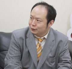 画像集#006のサムネイル/ベストプラットフォームは携帯電話へ?「RO ファン感謝祭 2009」で,ガンホー/エイタロウソフトにオンラインゲームの可能性を聞く