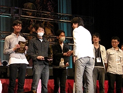 画像集#025のサムネイル/ベストプラットフォームは携帯電話へ?「RO ファン感謝祭 2009」で,ガンホー/エイタロウソフトにオンラインゲームの可能性を聞く