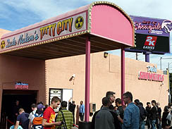 画像ギャラリー No.008のサムネイル画像 / 「Duke Nukem Forever」を実際にプレイ。ラスベガスで行われたイベントで堂々の帰還を果たした,ゲーム史上最低かつ最強の男,デューク・ニューケムの近況をレポート