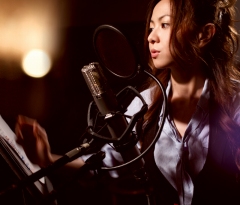 画像ギャラリー No.002のサムネイル画像 / 倉木麻衣さんの新曲が「リネージュＩＩ」のイメージソングに