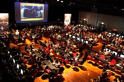 ���������꡼ No.003�Υ���ͥ������ / �緿���åץǡ��ȡ����Ǥν����ɤ�����ȯɽ�䡤�桼�������÷����ȥ饯�����ʤɤ�����夬�ä��֥�͡�����2 �����˥��륹 ���åץǡ��ȵ�ǰ�ץ�ߥ��פ�ľ����ࡼ�ӡ���򤨤ƥ�ݡ���