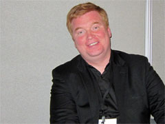 ���������꡼ No.009�Υ���ͥ������ / ��EVE Online�פγ�ȯ/���ĤϤ����ޤǤ�CCP�����ܸ첽�䥵���ӥ��˴ؤ��륢�쥳���CCP��CEO��ʹ���Ƥߤ�