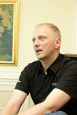 ꡼ No.007Υͥ / TGS 2013CCP GamesʹEVE OnlineפȡDUST 514פθOculus VRΡRiftפȤäEVE: Valkyrieפλͷθ