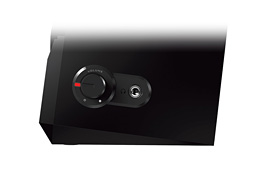 画像ギャラリー No.024のサムネイル画像 / Creative,同社初のゲーマー向けサウンドバー「Sound BlasterX Katana」を国内発表。2.1chスピーカーセット「Kratos」2モデルも