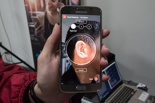 ꡼ No.003 | COMPUTEXϥޥۤǼȴμ̿򻣤ǡʤΤ˥إåɥեΥɤե塼!? CreativeοѡSuper X-FiפʹƤ