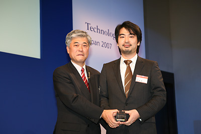 ������#001�Υ���ͥ���/�������쥹�Ȥ����ܤΥƥ��Υ�������ȵ���Ĺ��󥭥󥰤�3�̤�