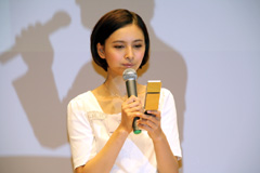 画像集#036のサムネイル/キーワードは“リアルタイム”と“オープンプラットフォーム”。10周年を迎えたNHN Japanが記者発表会「Hangame ex 2010」を開催。加藤夏希さんも応援に