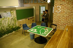 ���������꡼ No.089�Υ���ͥ������ / ����ʥ��ե�����Ư�����������ڹ�NHN�ο��Ҳ���NHN Green Factory�פ򸫳ؤ�������NHN Japan MEDIA TOUR�ץ�ݡ��Ȥ�Ǻ�