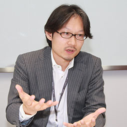 ���������꡼ No.004�Υ���ͥ������ / �ֿ����륲���ब�����ˤ���ר����ϥ󥲡��ब12��ǯ��ǰ���ƥ֥��ɥ��󥻥ץȤ��˥塼���롣���ΰտޤȺ����Ÿ˾�򥭡��ѡ������ʹ����