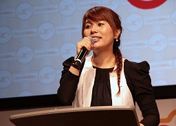 画像ギャラリー No.055のサムネイル画像 / 「エイカ」 Epic 2や「グラナド」でRenessance情報も飛び出した「HanbitStation 2010」レポート