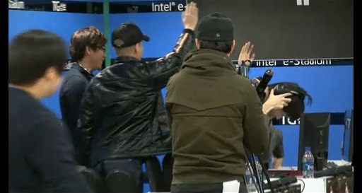 画像ギャラリー No.004のサムネイル画像 / 「グラナド・エスパダ」の世界大会で日本が優勝。アップデート「Bristia 2nd Season」の情報も公開された「グローバルチャンピオンカップ」をレポート