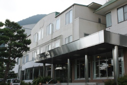 ���������꡼ No.004�Υ���ͥ������ / �֥���ʥɡ������ѥ��פ�9��ǯ��ˤ��֤��������ΤƤ벹�����̲�׳��š���ڤʰ��������β���ι�Ԥ�̩���ݡ���