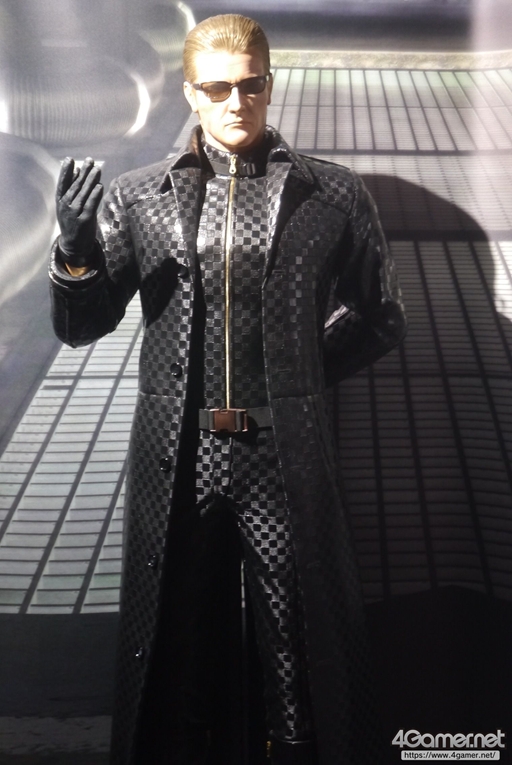 画像ギャラリー No.026のサムネイル画像 / 「THE WORLD OF BIOHAZARD 30周年展」発表会&内覧会レポート。ドミトレスクの座像や等身大ウェスカーなど,迫力ある立体展示と趣向を凝らした演出が満載