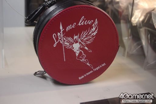 画像ギャラリー No.044のサムネイル画像 / 「THE WORLD OF BIOHAZARD 30周年展」発表会&内覧会レポート。ドミトレスクの座像や等身大ウェスカーなど,迫力ある立体展示と趣向を凝らした演出が満載