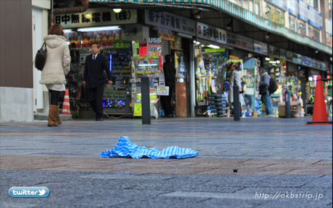 画像ギャラリー No.001のサムネイル画像 / キミはトランクスの向こうに何を見る? アクワイア,謎のWebサイトをオープン