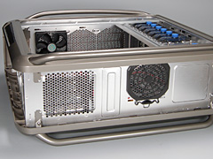 画像集#008のサムネイル/「『COSMOS』とは正反対」。Cooler Masterが用意するもう一つのフラグシップPCケース「COSMOS S」