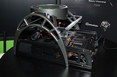 ������#004�Υ���ͥ���/��NVISION 08��04��LAN�ѡ��ƥ��ˤ�ѡ��ĸ��ڤˤ⡣Antec���ǥ�������Ȥ�����Ż�ΡȤޤ��ġɡ�Skeleton��