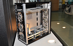 ������#003�Υ���ͥ���/��COMPUTEX��Thermalright�������ǽŰ��Ż��PC�������䡤�������ե�������Υե���쥹�緿GPU�����顼�ʤɤ���������缡�в٤�