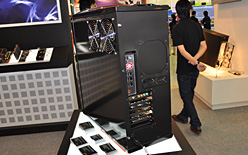 ������#010�Υ���ͥ���/��COMPUTEX��Thermalright�������ǽŰ��Ż��PC�������䡤�������ե�������Υե���쥹�緿GPU�����顼�ʤɤ���������缡�в٤�