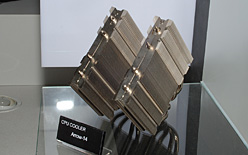 ������#024�Υ���ͥ���/��COMPUTEX��Thermalright�������ǽŰ��Ż��PC�������䡤�������ե�������Υե���쥹�緿GPU�����顼�ʤɤ���������缡�в٤�