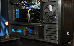 ������#007�Υ���ͥ���/��COMPUTEX��Corsair��PC����������ѥǥХ����Ծ�ػ���