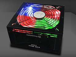 ���������꡼ No.003�Υ���ͥ������ / Thermaltake����¢LED�ο����ѹ��Ǥ��륲���ޡ�����750W�Ÿ���˥å�