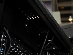 ꡼ No.010 | COMPUTEXSilverStoneޡPCRavenפ3Ƥˡե饰åסƤӤġPC