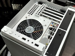 ꡼ No.025 | COMPUTEXSilverStoneޡPCRavenפ3Ƥˡե饰åסƤӤġPC