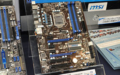 ���������꡼ No.036�Υ���ͥ������ / Intel in Akiba������������Ρ�Solid�ɤʥࡼ�ӡ������������ͤˤ��SSD�ֺ¡�OC������Ͽ�����󥸤�