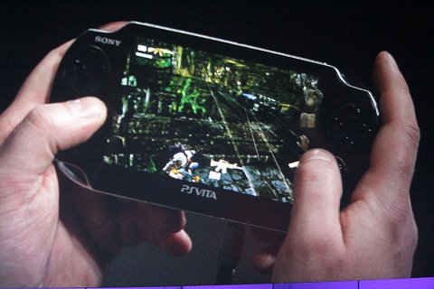 ���������꡼ No.004�Υ���ͥ������ / ��®��ۡ�E3 2011��PSP��ѵ���NGP�פ�����̾�Τ���PlayStation Vita�פ˷���