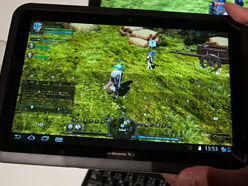 画像ギャラリー No.003のサムネイル画像 / PCオンラインゲームがAndroidタブレットでプレイ可能になる!? ドコモ「Xi」対応タブレット発表会レポート