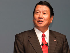 画像ギャラリー No.007のサムネイル画像 / PCオンラインゲームがAndroidタブレットでプレイ可能になる!? ドコモ「Xi」対応タブレット発表会レポート