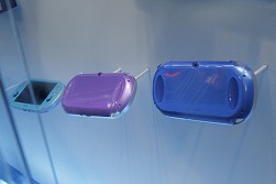 ���������꡼ No.004�Υ���ͥ������ / ��TGS 2011��PlayStation Vita�Υ��顼�Хꥨ�������SCE�֡����ˤƻ���Ÿ����������ϸĿͤι��ߤ˹�碌�����򤬲�ǽ�ˤʤ�Τ��⡩