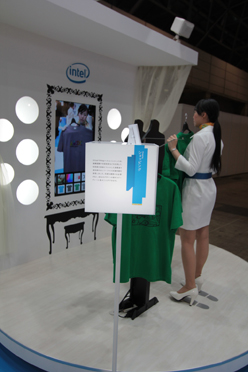 ���������꡼ No.022�Υ���ͥ������ / �֤��줫������ܤǿ����ʵ��Ѥ����߽Ф����פȵ��Ļ᤬��롤CEATEC JAPAN 2011����ƥ��Ĵ�ֱ��ݡ���