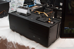 画像ギャラリー No.008のサムネイル画像 / “米びつ”PCケースにMini-ITX対応版が登場,Raven RV04は「開発中」〜秋葉原で行われたSilverStoneイベントレポート