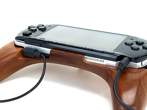 ���������꡼ No.003�Υ���ͥ������ / ������ƥå�����PSP-3000�Ѥ���������åפ�ȯ�䡣1��3800�ߡ��ǹ���