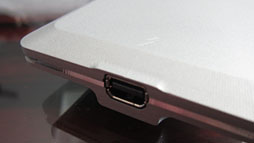 ���������꡼ No.006�Υ���ͥ������ / ������SSD���礭���ɤ��ڤ�OCZ��PCIe�ץ�åȥե������Kilimanjaro�׺��Ѥ�Thunderbolt�б�SSD��6Gbps����ȥ�����κǿ��������