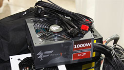 ���������꡼ No.015�Υ���ͥ������ / ������SSD���礭���ɤ��ڤ�OCZ��PCIe�ץ�åȥե������Kilimanjaro�׺��Ѥ�Thunderbolt�б�SSD��6Gbps����ȥ�����κǿ��������