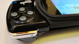 画像ギャラリー No.016のサムネイル画像 / AndoridやiOS搭載端末と,その周辺機器が見せるゲームデバイスの可能性。2012 International CESで展示された新製品をまとめてチェック