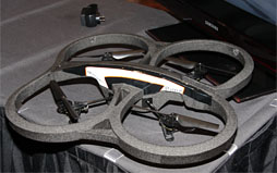 画像ギャラリー No.026のサムネイル画像 / AndoridやiOS搭載端末と,その周辺機器が見せるゲームデバイスの可能性。2012 International CESで展示された新製品をまとめてチェック