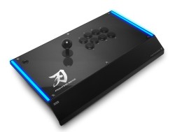 画像ギャラリー No.002のサムネイル画像 / HORI「ファイティングエッジ」最新情報。独自開発となるレバー&ボタンの詳細が明らかに