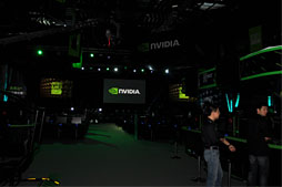 ꡼ No.005Υͥ / NGF 2012/GeForce LANפΥ।٥ʬݡȡΥϳΤ˥ݡĶԤä