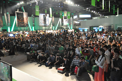 ꡼ No.013Υͥ / NGF 2012/GeForce LANפΥ।٥ʬݡȡΥϳΤ˥ݡĶԤä