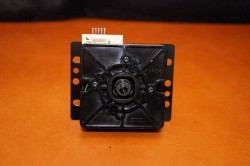 画像ギャラリー No.010のサムネイル画像 / HORIの新作アーケードスティック「ファイティングエッジ」レビュー。sako氏お墨付きのプレイフィールと,内部構造を徹底解剖