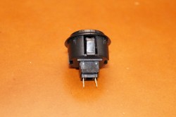 画像ギャラリー No.015のサムネイル画像 / HORIの新作アーケードスティック「ファイティングエッジ」レビュー。sako氏お墨付きのプレイフィールと,内部構造を徹底解剖