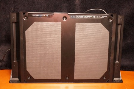 画像ギャラリー No.025のサムネイル画像 / HORIの新作アーケードスティック「ファイティングエッジ」レビュー。sako氏お墨付きのプレイフィールと,内部構造を徹底解剖