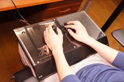 画像ギャラリー No.028のサムネイル画像 / HORIの新作アーケードスティック「ファイティングエッジ」レビュー。sako氏お墨付きのプレイフィールと,内部構造を徹底解剖