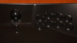 画像ギャラリー No.041のサムネイル画像 / HORIの新作アーケードスティック「ファイティングエッジ」レビュー。sako氏お墨付きのプレイフィールと,内部構造を徹底解剖